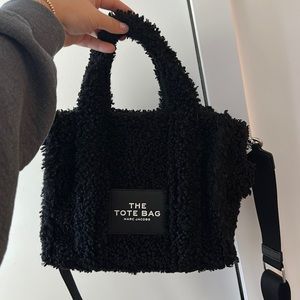 Marc Jacobs The Teddy Mini Tote Bag in Black